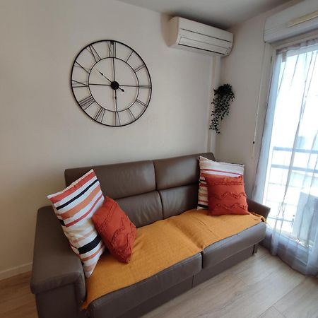 Appartement Climatise Avec Parking A 6Min A Pied De La Gare St Charles Marseille Exterior photo