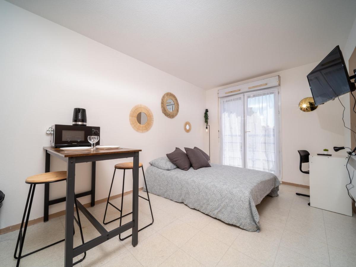 Appartement Climatise Avec Parking A 6Min A Pied De La Gare St Charles Marseille Exterior photo