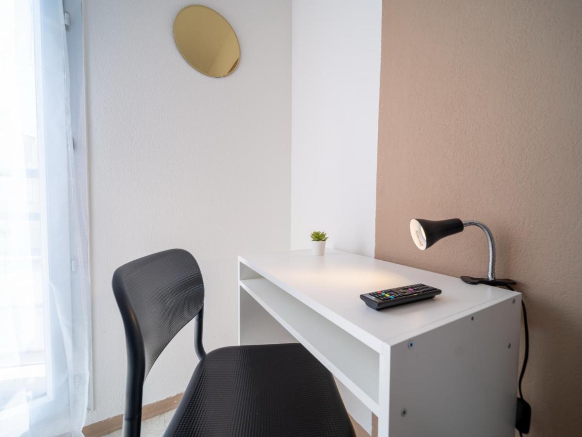 Appartement Climatise Avec Parking A 6Min A Pied De La Gare St Charles Marseille Exterior photo