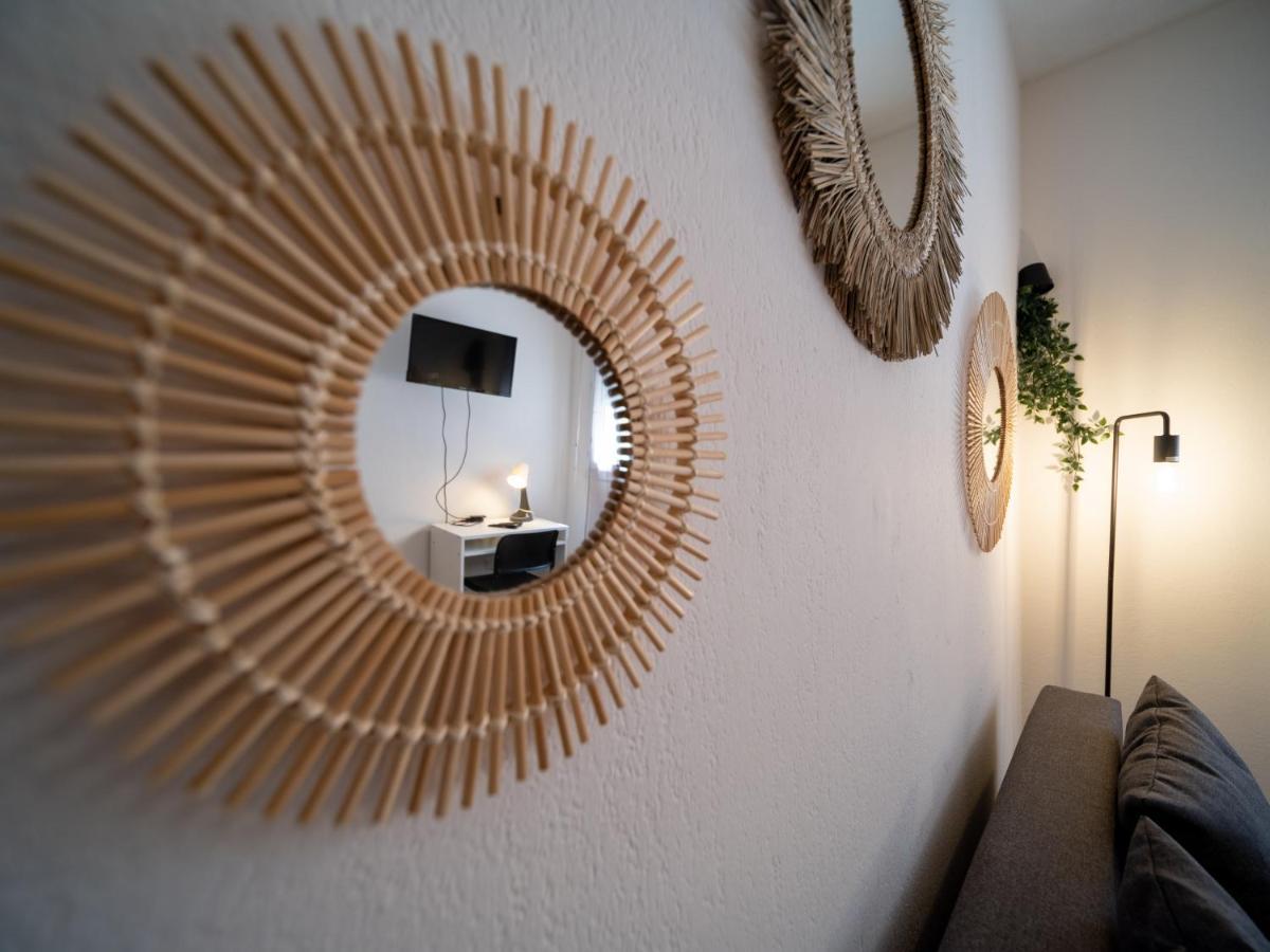 Appartement Climatise Avec Parking A 6Min A Pied De La Gare St Charles Marseille Exterior photo